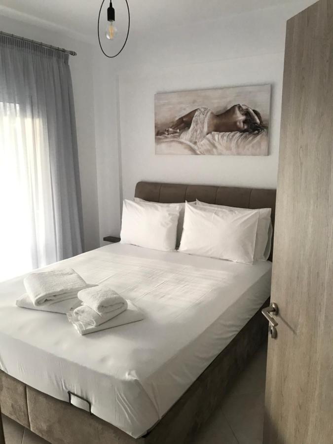 Cyclops Luxury Apartments อีกูเมนิทซา ภายนอก รูปภาพ