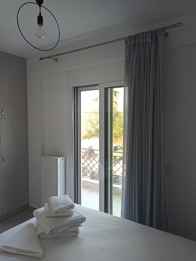 Cyclops Luxury Apartments อีกูเมนิทซา ภายนอก รูปภาพ