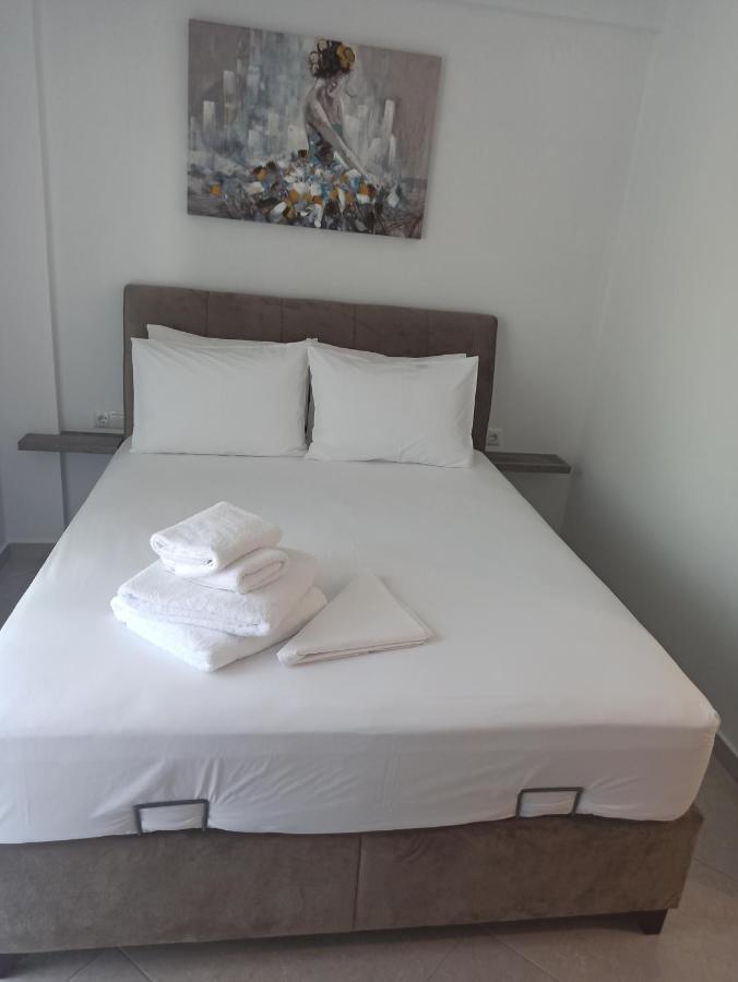 Cyclops Luxury Apartments อีกูเมนิทซา ภายนอก รูปภาพ