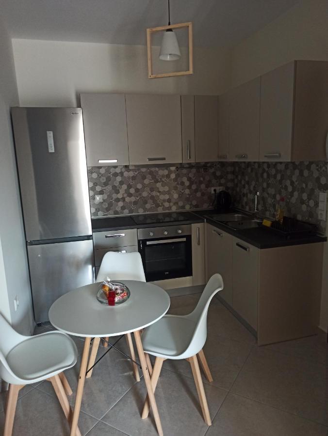Cyclops Luxury Apartments อีกูเมนิทซา ภายนอก รูปภาพ