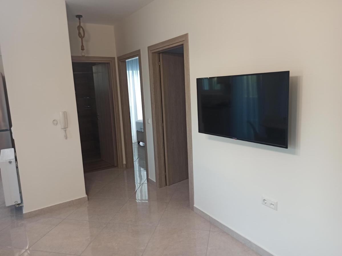 Cyclops Luxury Apartments อีกูเมนิทซา ภายนอก รูปภาพ