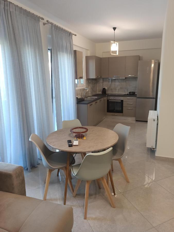 Cyclops Luxury Apartments อีกูเมนิทซา ภายนอก รูปภาพ
